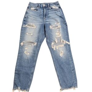 American Eagle| Distressed Curvy Mom Jeans | Size 4